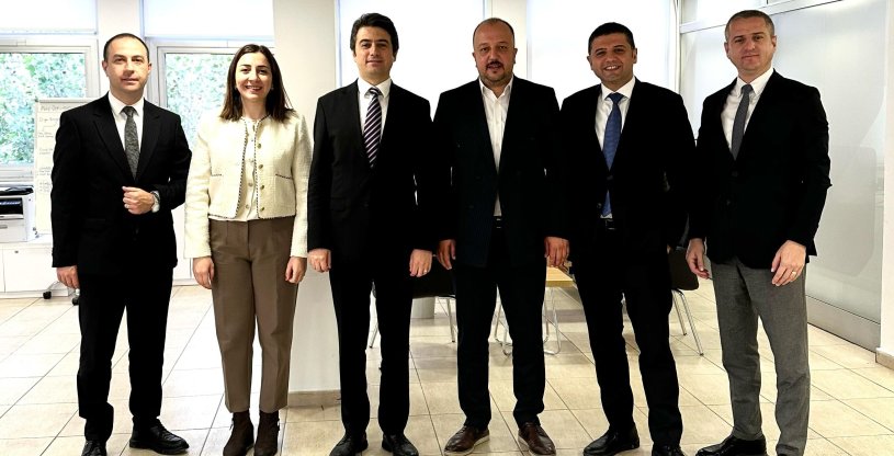 AKÜLKÜ, DENİZLİ ZİRAAT VE HALK BANKALARINDA ZİYARETLERDE BULUNDU