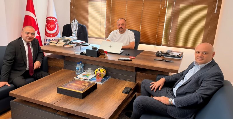 AKÜLKÜ, HALKBANK KEMER VE KORKUTELİ ŞUBE MÜDÜRLERİNİ MİSAFİR ETTİ